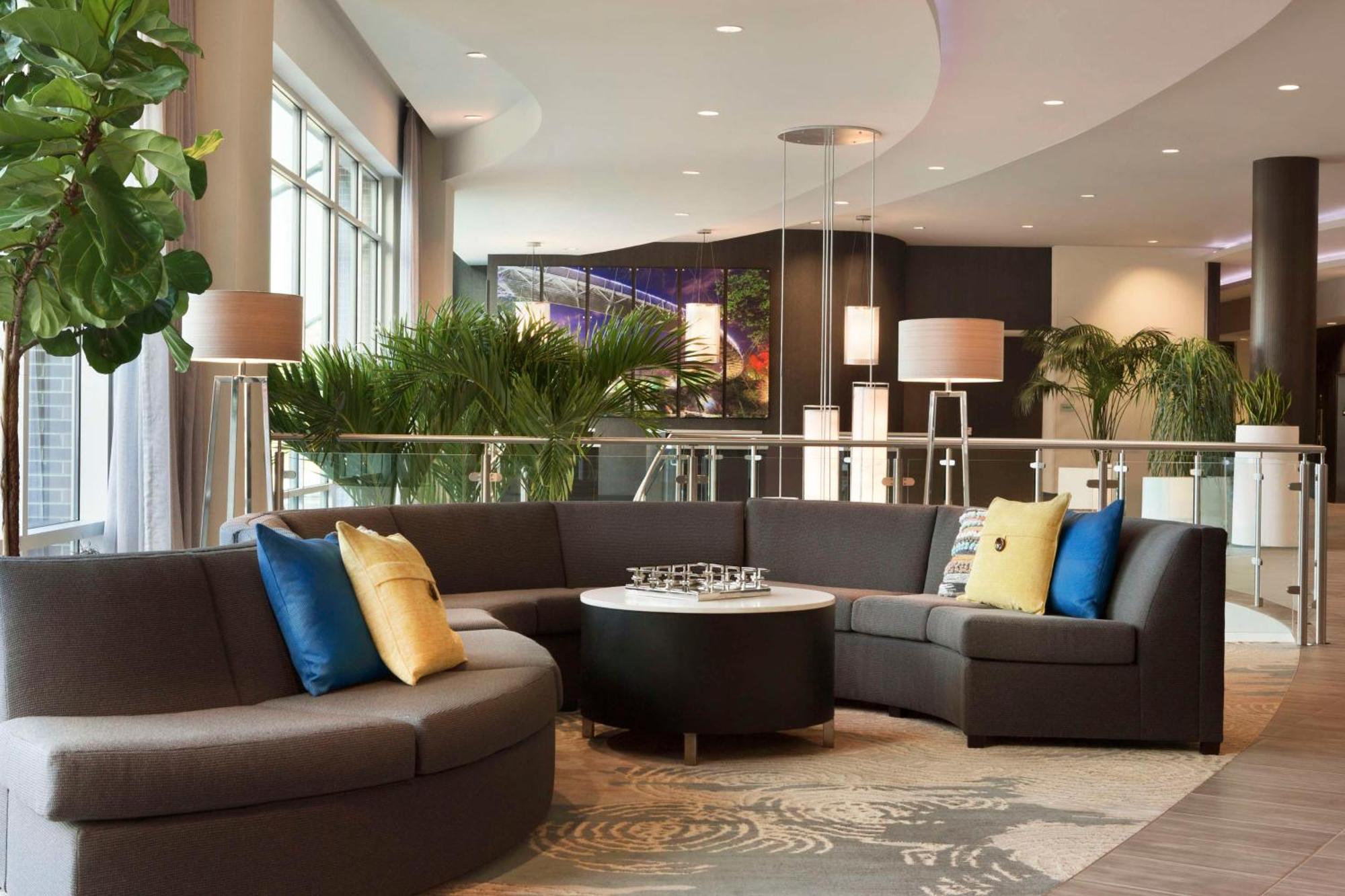 Embassy Suites By Hilton Greenville Downtown Riverplace Extérieur photo