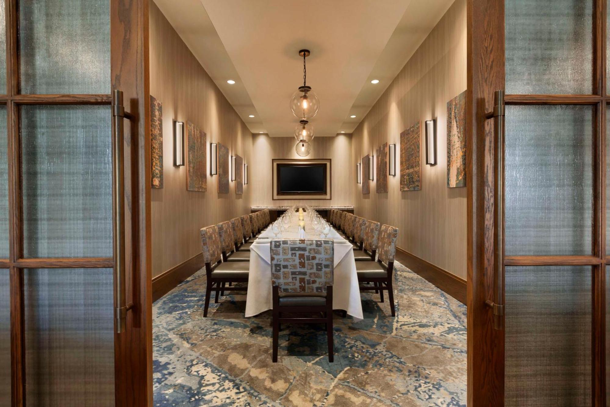 Embassy Suites By Hilton Greenville Downtown Riverplace Extérieur photo